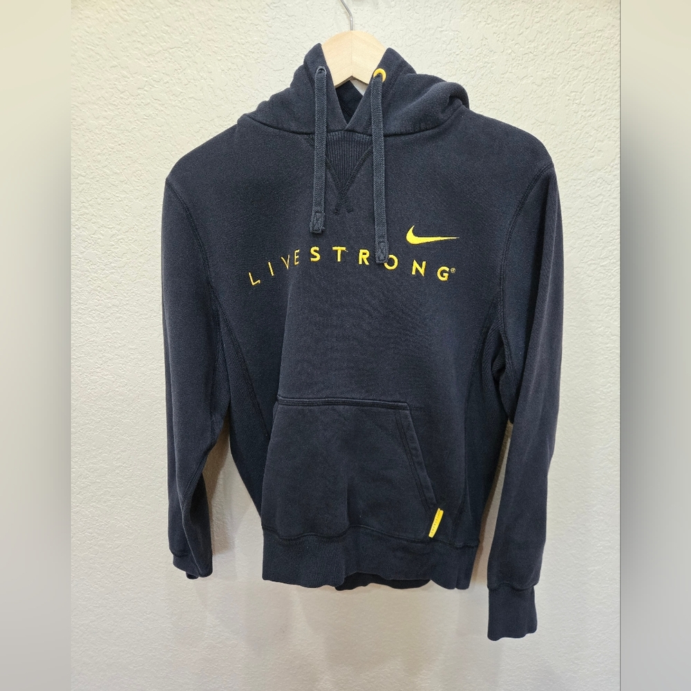 Vintage Livestrong Lance Armstrong Hoodie Sweatshirt Size small